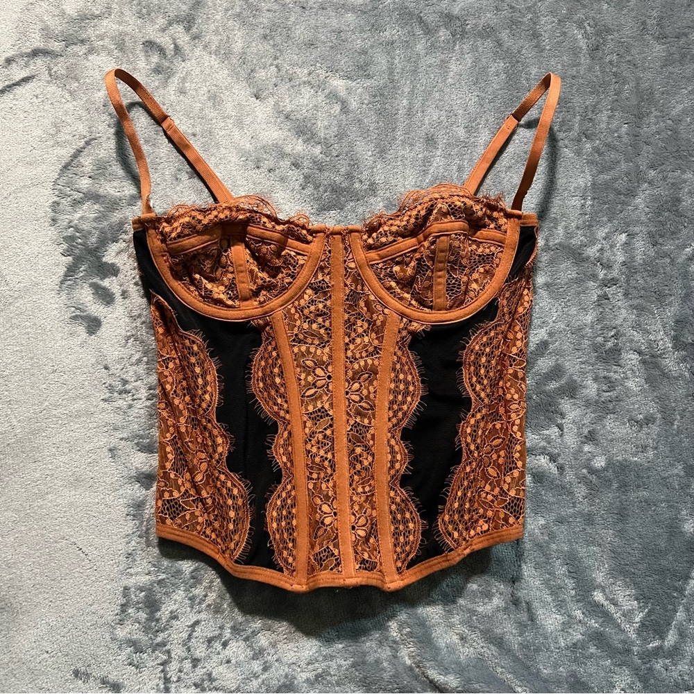 Elegant Lace Bustier Top in Black and Tan